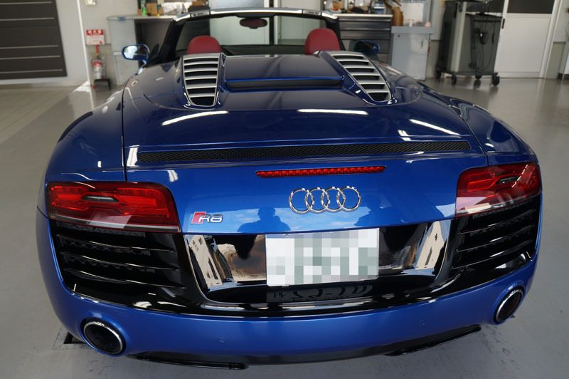 Audi R8 Spyder 3.JPG