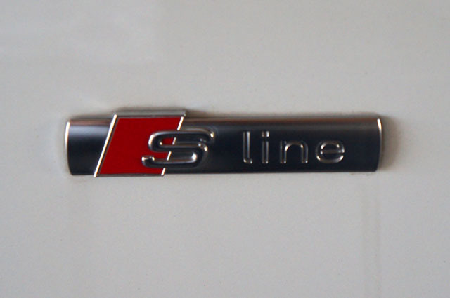 Audi　A4　2.JPG