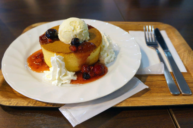 CAFE RESTO スフレパンケーキベリー　1.JPG