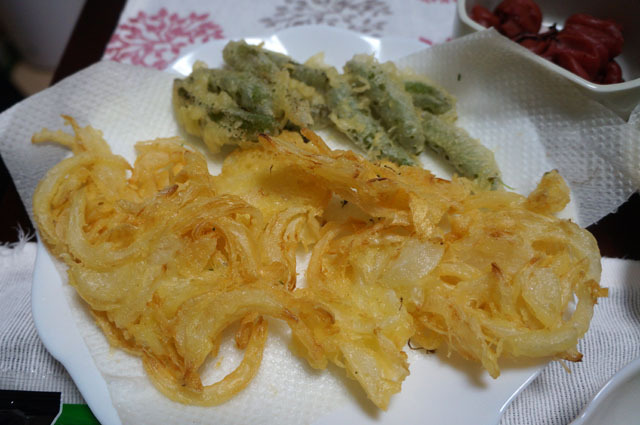かき揚げ　豚の生姜焼き　アサリのお味噌汁 (4).JPG