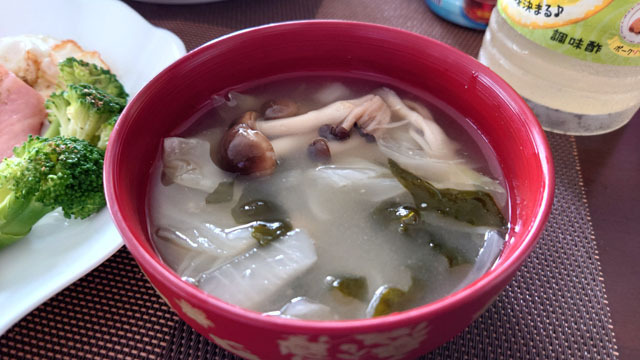 シメジのお味噌汁.JPG