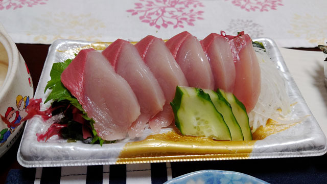 ハマチのお刺身.JPG