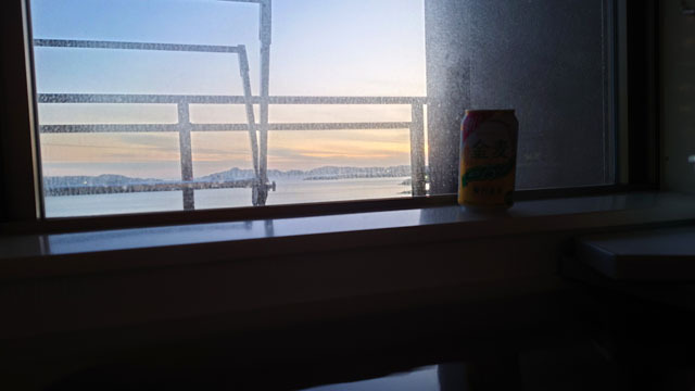 バスルームから夕陽.JPG