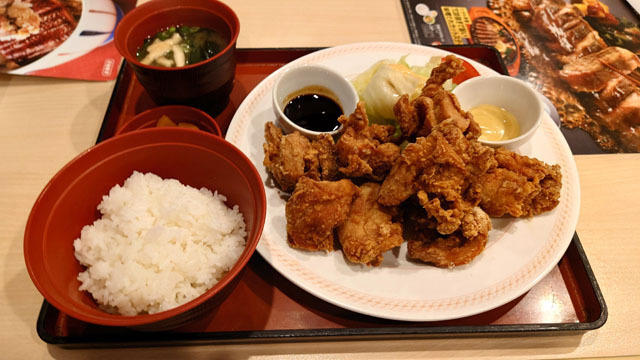 ヒカル考案 冗談抜きで旨いおかんの唐揚げ.JPG
