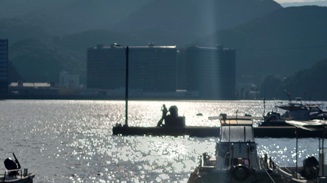 朝の港.JPG