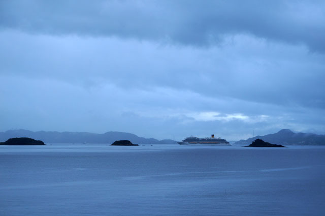 梅雨時の海と空.JPG