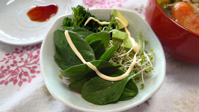 生食ほうれん草のサラダ.JPG