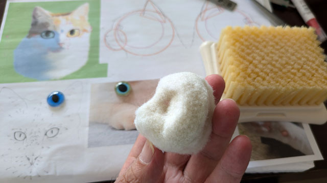 羊毛フェルトで猫を作る (10).jpg