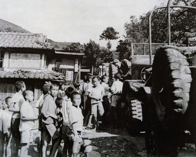 進駐軍のジープ.jpg