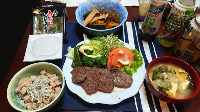 長崎黒毛和牛ステーキ (1).JPG