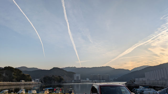 飛行機雲.jpg