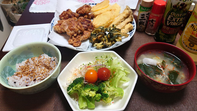 鶏の唐揚げと天ぷら (1).JPG